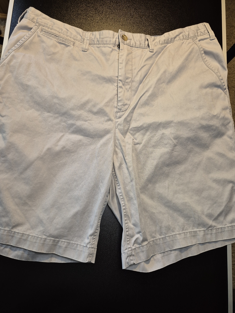 Ralph Lauren Men's Light Gray Flat-Front Cotton Shorts